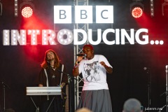 2024-06-29-ArloParks-BBCIntroducingMusic-GlastonburyFestival-JulienM-02