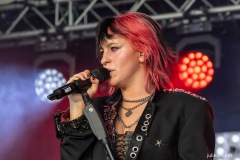 2025-06-26-BethMcCarthy-BBCIntroducing-GlastonburyFestival-JulienM-15