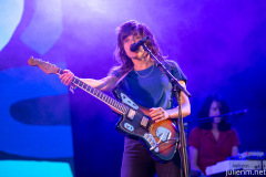 2022-06-26-CourtneyBarnett-ThePark-Glastonbury-JulienM-10