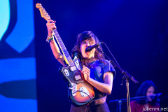 2022-06-26-CourtneyBarnett-ThePark-Glastonbury-JulienM-12