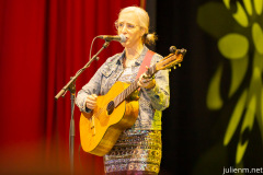 2022-06-25-LauraVeirs-AcousticStage-Glastonbury-JulienM-01