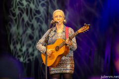 2022-06-25-LauraVeirs-AcousticStage-Glastonbury-JulienM-02