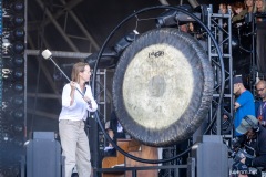 2024-06-28-Marina-Ibramovic-PyramidStage-GlastonburyFestival-JulienM-03