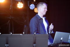 2023-06-24-MaxRichter-TheParkStage-Glastonbury-JulienM-07