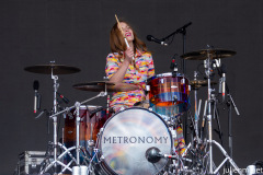 2022-06-25-Metronomy-OtherStage-Glastonbury-JulienM-07