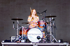 2022-06-25-Metronomy-OtherStage-Glastonbury-JulienM-13