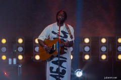 insta-2024-06-29-MichaelKiwanuka-PyramidStage-GlastonburyFestival-JulienM-01