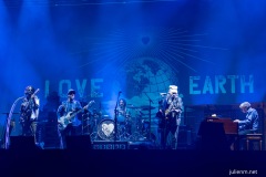 2025-06-28-NeilYoung-PyramidStage-GlastonburyFestival-JulienM-02