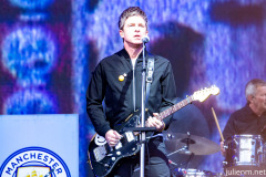 2022-06-25-NoelGallagher-PyramidStage-Glastonbury-JulienM-01