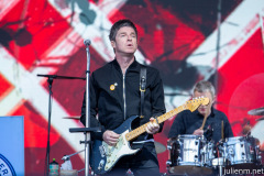 2022-06-25-NoelGallagher-PyramidStage-Glastonbury-JulienM-07