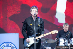 2022-06-25-NoelGallagher-PyramidStage-Glastonbury-JulienM-08