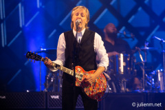 2022-06-25-PaulMcCartney-PyramidStage-Glastonbury-JulienM-01