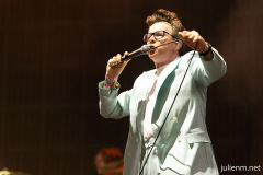 2023-06-24-RickAstley-Blossom-Woodsies-Glastonbury-JulienM-03