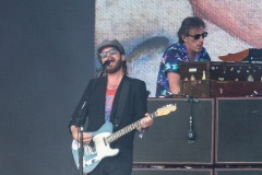 2025-06-27-Supergrass-PyramidStage-GlastonburyFestival-JulienM-03