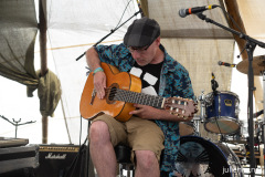 2023-06-22-TheFlamencoThief-BimbleInn-Glastonbury-JulienM-02