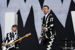 2023-06-23-TheHives-OtherStage-Glastonbury-JulienM-12