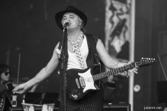 2025-06-29-TheLibertines-PyramidStage-GlastonburyFestival-JulienM-14