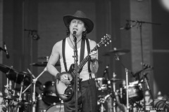 2025-06-29-TheLibertines-PyramidStage-GlastonburyFestival-JulienM-15