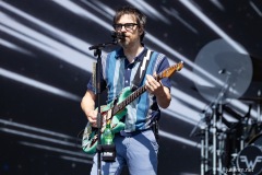 2025-06-28-Weezer-OtherStage-GlastonburyFestival-JulienM-02