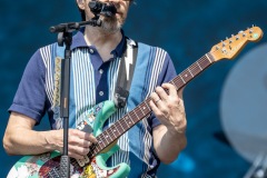 2025-06-28-Weezer-OtherStage-GlastonburyFestival-JulienM-03