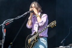 2025-06-28-Weezer-OtherStage-GlastonburyFestival-JulienM-06