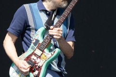 2025-06-28-Weezer-OtherStage-GlastonburyFestival-JulienM-08