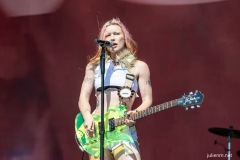 2025-06-27-WetLeg-OtherStage-GlastonburyFestival-JulienM-17