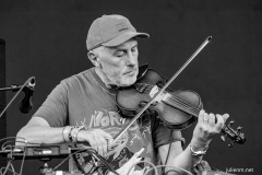 2025-06-28-YannTiersen-TheParkStage-GlastonburyFestival-JulienM-06